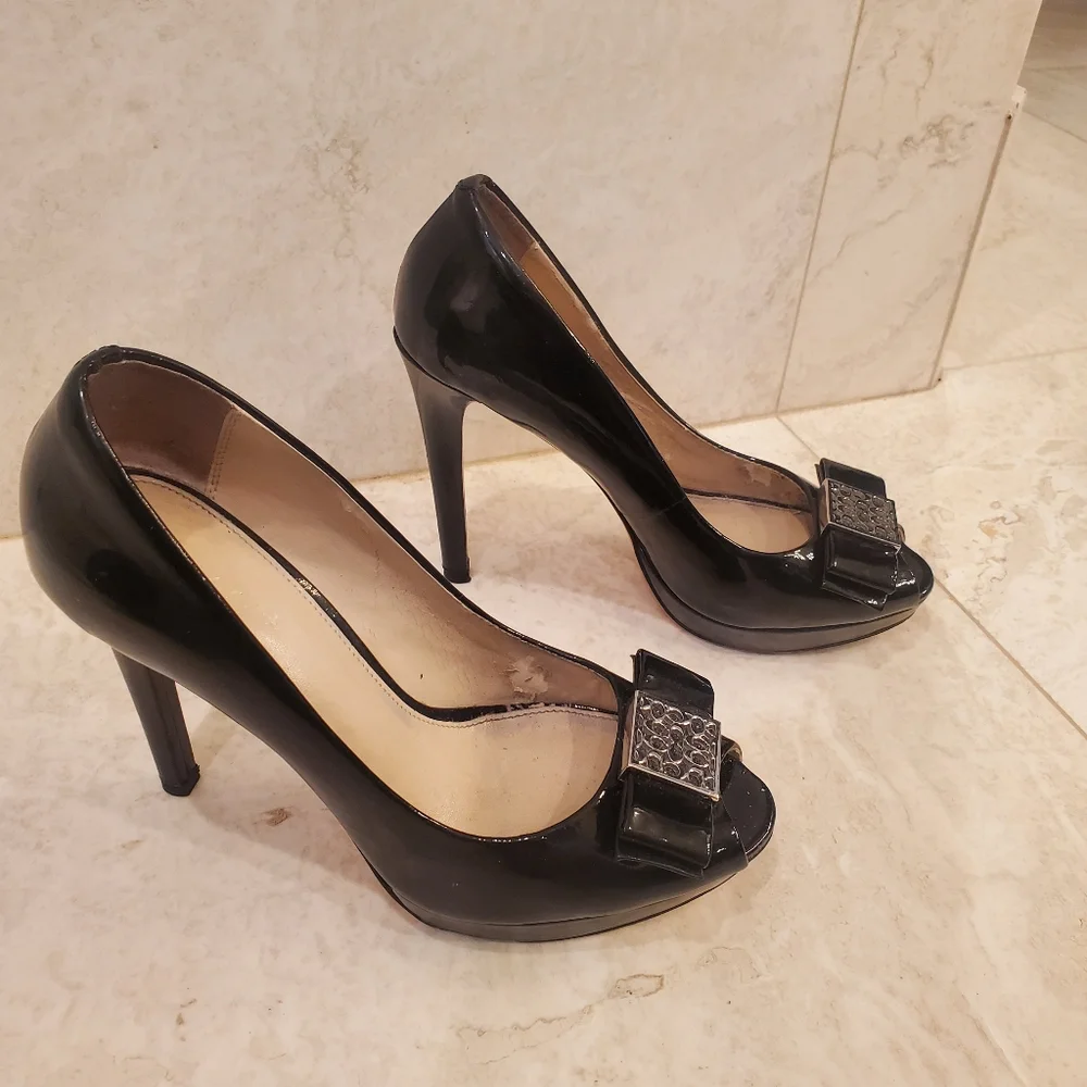 Coach Scarlet Heels, Size 6, Black - Picture 3 of 6